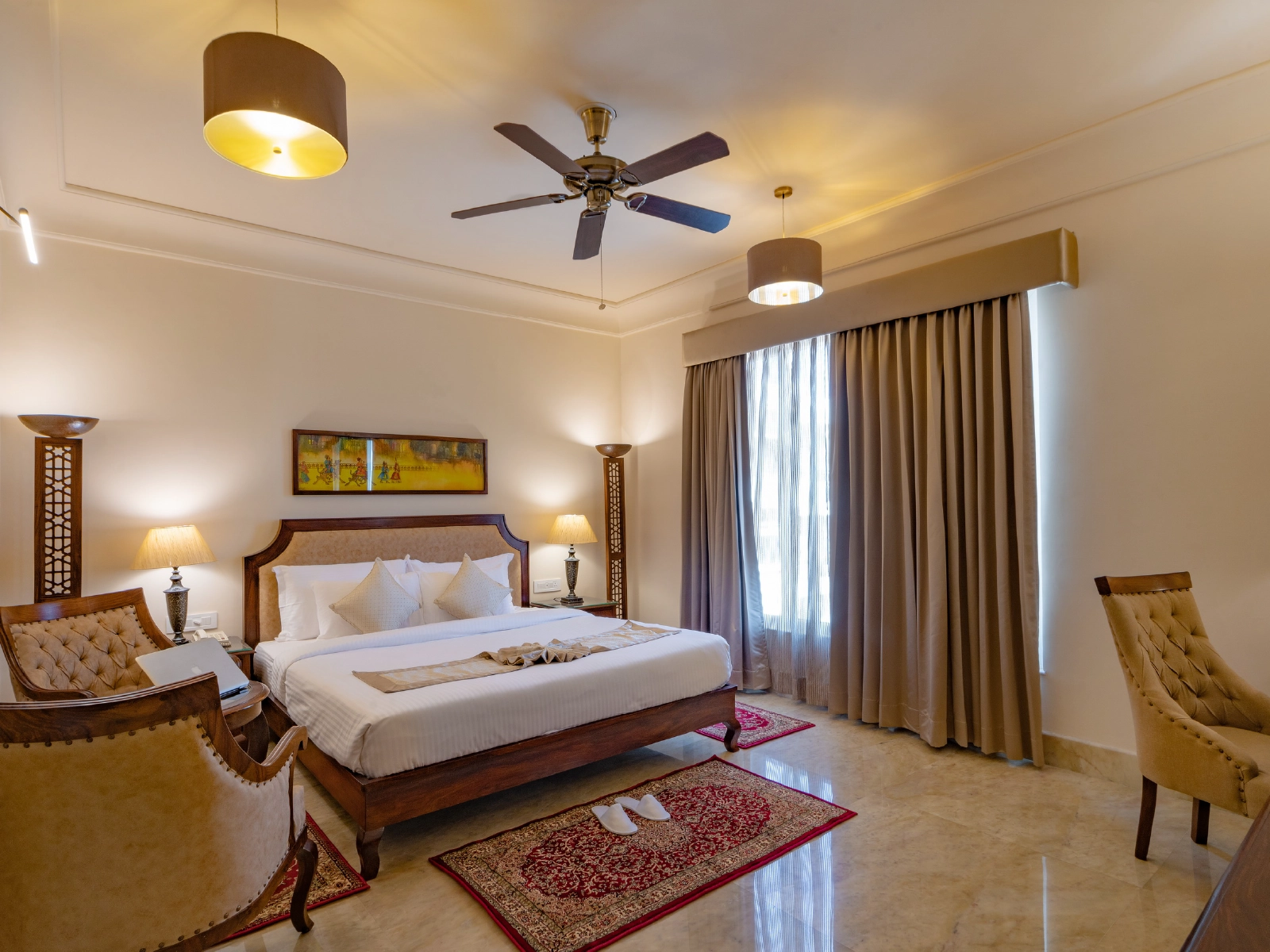 Hotel Unit Sleeps 2+1(with a child upto 6 years)